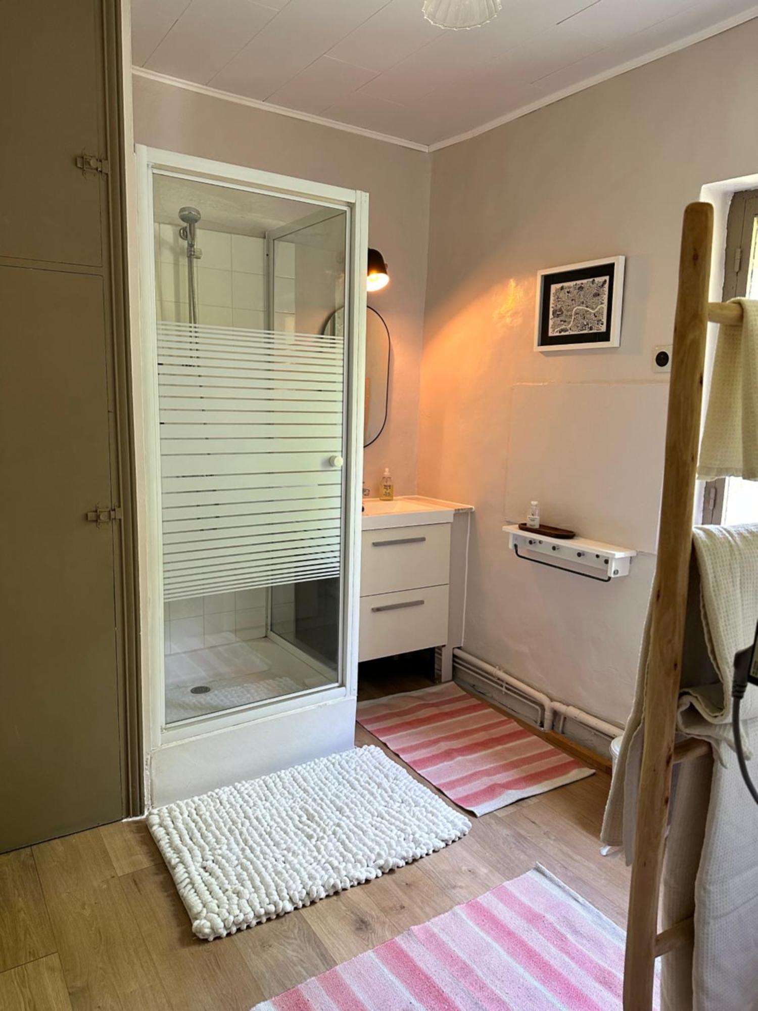 הוילה Maurens  The Snug House מראה חיצוני תמונה
